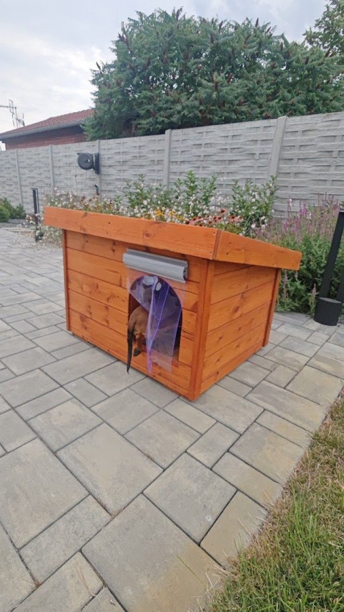 Zusätzlicher Thermovorhang für den Eingang der Hundehütte – ThermoShield™